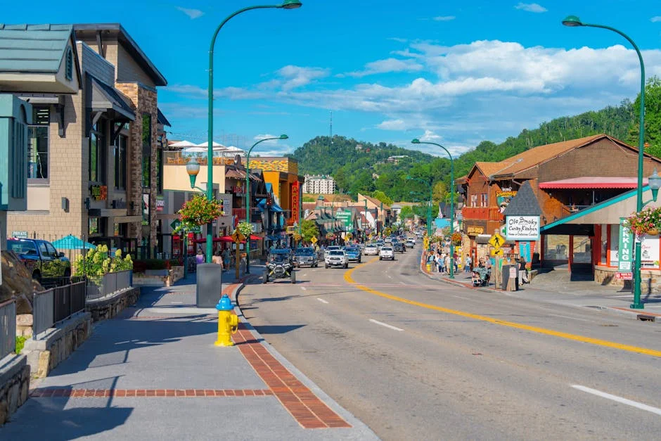 Glades Road / Arts and Crafts Community neighborhood in Gatlinburg