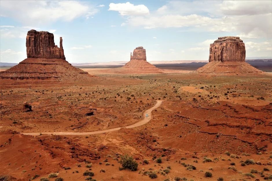 Mexican Hat, UT neighborhood in Monument Valley